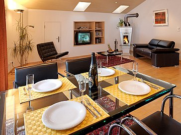 Ferienwohnung in Saas-Almagell - Rubin Bellevue; Ess- und Wohnraum
