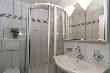 Ferienwohnung in Wenningstedt - Dusche