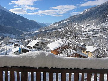 Ferienhaus in Fiesch - Winteraussicht durch das Tal
