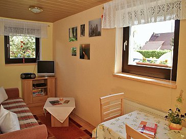Ferienwohnung in Kirnitzschtal-Lichtenhain - Wohnzimmer mit Flachbild SAT - TV