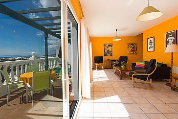 Ferienwohnung in Tias-Puerto del Carmen - Wohnraum/Terrasse