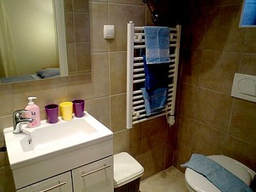 Ferienwohnung in Rab - Dusche-WC des grossen Zimmers