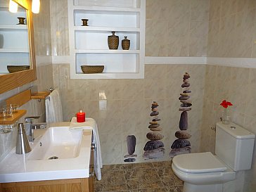 Ferienhaus in Salobreña - 2 moderne Bäder mit Dusche und WC