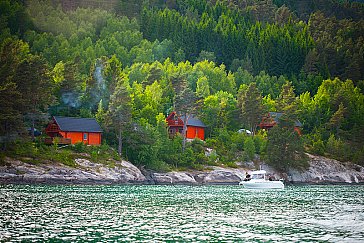 Ferienhaus in Balestrand - Hausansicht vom Sognefjord