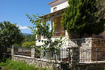 Ferienhaus in Aegion-Longos - Maisonette ERATO, grosse überdachte Veranda