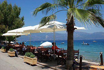 Ferienwohnung in Aegion-Longos - Lokalität am Stand von Longos