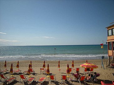 Ferienwohnung in San Vincenzo - Strandbad am gegenüberliegenden Sandstrand