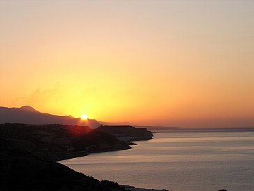 Ferienwohnung in Mirtos - Sonnenaufgang auf Mirtopolis (Verandasicht)