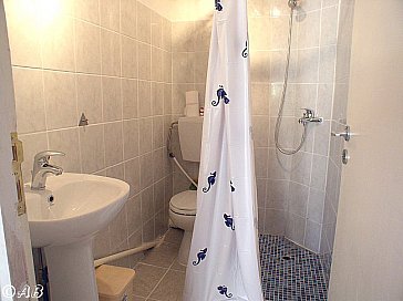 Ferienhaus in Agia Fotia - Eigenes Badezimmer mit Dusche und WC