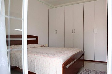Ferienhaus in Marina di Ascea - Schlafzimmer mit Doppelbett