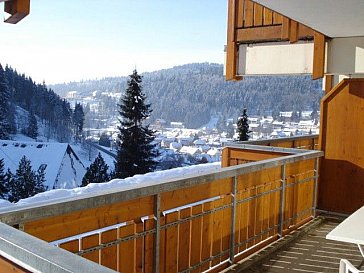Ferienwohnung in Todtmoos - Blick vom Balkon auf das winterliche Todtmoos