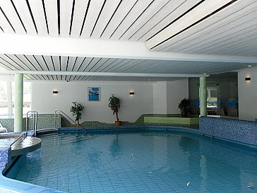 Ferienwohnung in Todtmoos - Schwimmbad im benachbarten Hotel Fünfjahreszeiten