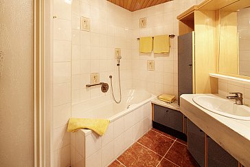 Ferienwohnung in Bad Schallerbach - Badezimmer in der Ferienwohnung - Typ C