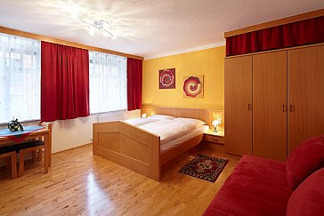 Ferienwohnung in Bad Schallerbach - Doppelzimmer mit ausziehbarer Couch - Typ A
