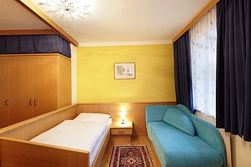 Ferienwohnung in Bad Schallerbach - Einzelzimmer mit Zusatzcouch
