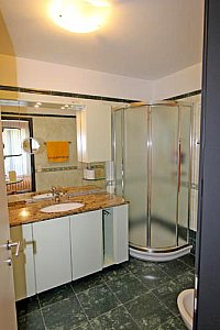 Ferienwohnung in Locarno-Muralto - Badezimmer
