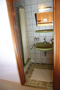 Ferienwohnung in Raggal - Bad mit Dusche