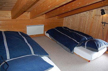 Ferienhaus in Blatten-Belalp - Schlafzimmer im DG