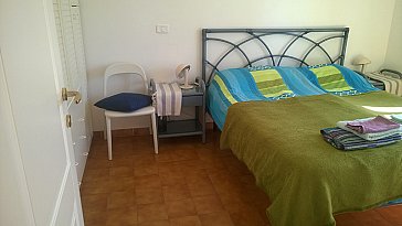 Ferienhaus in Sabaudia - Schlafzimmer mit Doppelbett