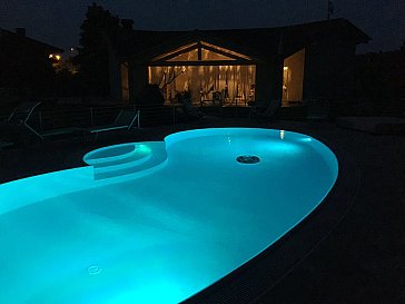 Ferienhaus in Soiano del Lago - Pool Beleuchtung