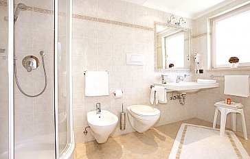 Ferienwohnung in Wolkenstein in Gröden - Badezimmer