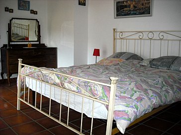 Ferienwohnung in San Felice a Cancello - Zweites Schlafzimmer der grossen Wohnung