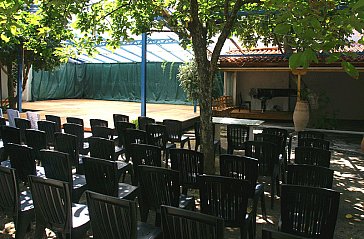 Ferienwohnung in Selianitika - Bühne u. Musikpavillon mit Konzertflügel im Garten