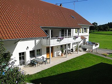 Ferienwohnung in Busenhaus bei Kressbronn - Unsere Wohnungen haben Balkon oder Terrasse