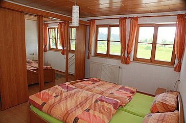 Ferienwohnung in Busenhaus bei Kressbronn - Wohnung 1 - Schlafzimmer