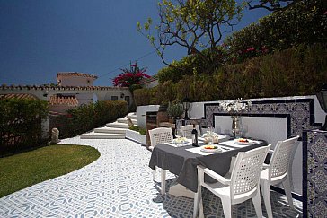 Ferienhaus in Caleta de Vélez - Terrasse mit Grill