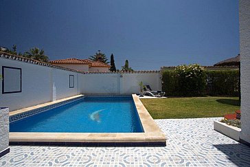 Ferienhaus in Caleta de Vélez - Swimmingpool