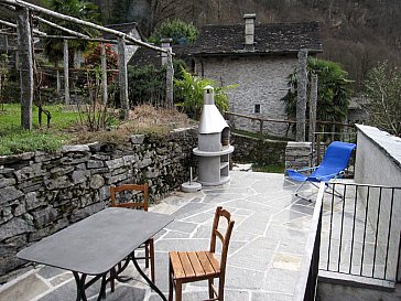 Ferienhaus in Avegno - Gartengrill