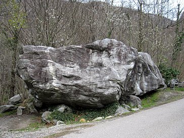 Ferienhaus in Avegno - Bekannte Klettergärten