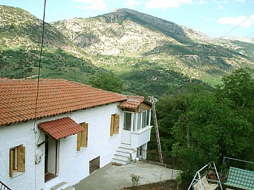 Ferienhaus in Peristera - Das 90 qm Berghaus Filokalon