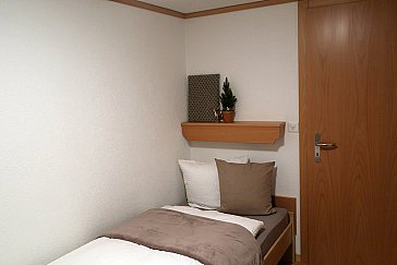 Ferienwohnung in Saas-Grund - Einzelschlafzimmer