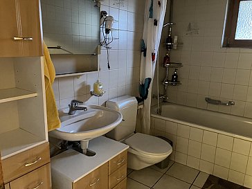 Ferienwohnung in Frutigen - Badezimmer