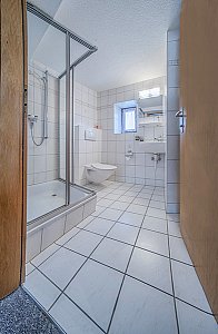 Ferienwohnung in Saas-Fee - Dusche / WC