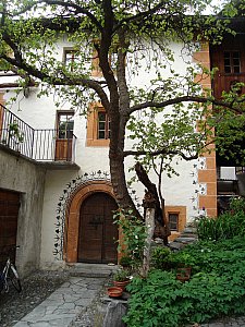 Ferienwohnung in Visp - Hauseingang