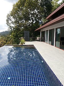 Ferienhaus in Koh Samui - Terrasse mit Pool