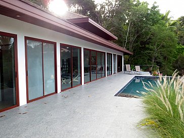 Ferienhaus in Koh Samui - Terrasse mit Pool