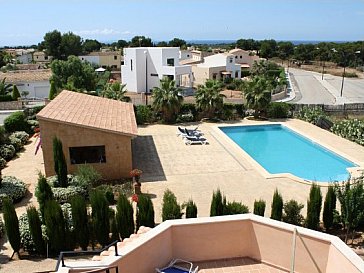 Ferienhaus in Sa Ràpita - Poolbereich mit Pool 14x8m und Poolhaus