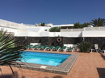 Ferienhaus in Costa Teguise - Poolbereich