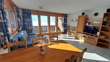 Ferienwohnung in Oberwald - Wohnzimmer