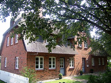 Ferienwohnung in Alkersum - Friesenhaus unter Reet