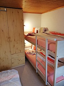 Ferienwohnung in Obergesteln - Kinderzimmer Etagenbett