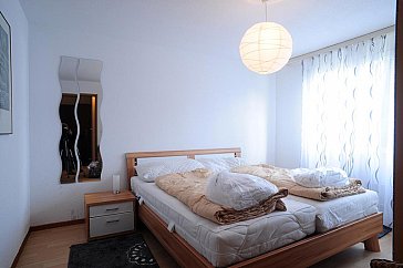 Ferienwohnung in Bad Zurzach - 2-Zimmerwohnung - Schlafzimmer mit 2 Betten