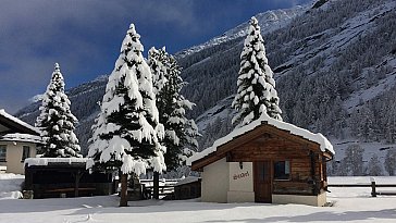 Ferienwohnung in Saas-Grund - Chalet Stadel im Winter