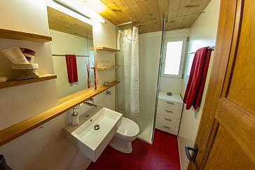Ferienwohnung in Gspon - Dusche WC