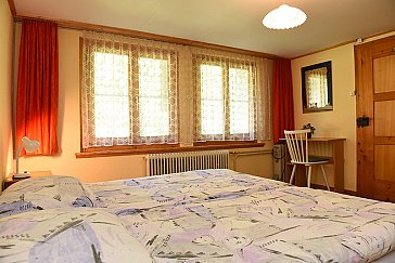 Ferienwohnung in Meiringen - Schlafzimmer Einzelbetten