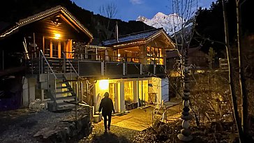 Ferienwohnung in Kandersteg - Chalet Dollyhay mit 2 Vierzimmerwohnungen